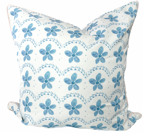 24x24 Alexandra in Sea Pillow w/ Insert- Blush Piping