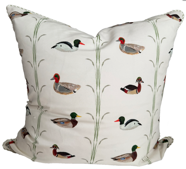 24x24 Ducks Pillow w/ Insert- Green Tick Piping